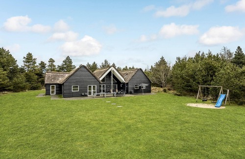 Blavand House | 12 bedroom beautiful home in Blåvand