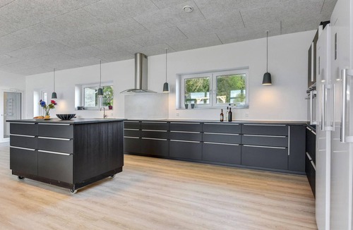 Aarosund House | 12 bedroom nice home in Haderslev