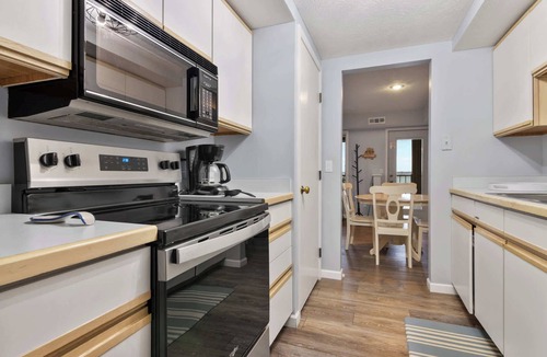 Elk Rapids Condo | #12 ELK RAPIDS BEACH CONDOMINIUM