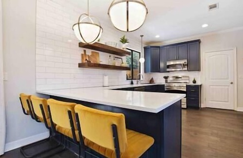 MLK House | 12 Guests - ARCADe - Outdoor Dining - POOL - Grill