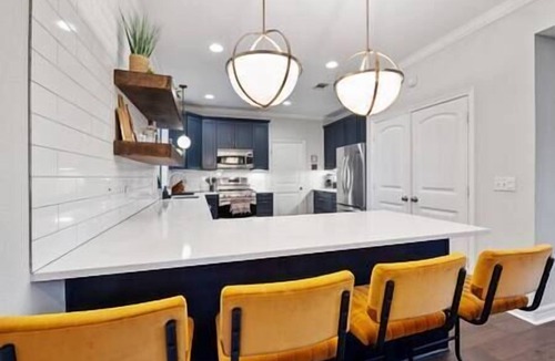 MLK House | 12 Guests - ARCADe - Outdoor Dining - POOL - Grill