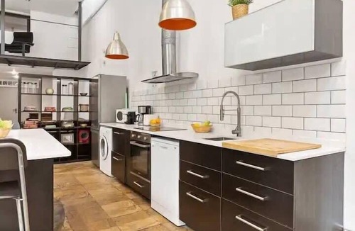 El Raval Apartment | 12 guests Private garden Duplex next to LasRamblas