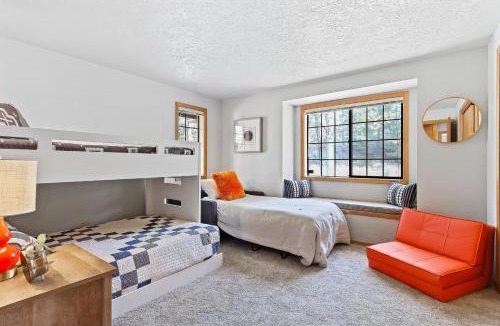 Deer Park House | 12 Hart Mountain