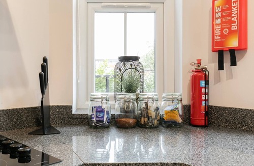 Reading Apartment | 12 Helena Luxury Serviced Apartment