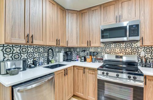 Tulsa House | 12 Mi to BOK Center: Pet-Friendly Home w/Yard!