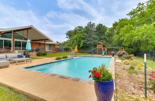 Austin House | 12 Mi to Dtwn: Austin Guest Cottage w/Pool Access