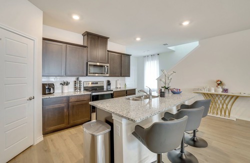Weston House | 12 Mi to Dtwn McKinney: Modern Gem w/Patio & Yard