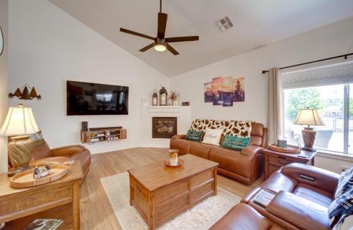 Flagstaff House | 12 Mi to Flagstaff: Pet-Friendly Home w/Sunroom!