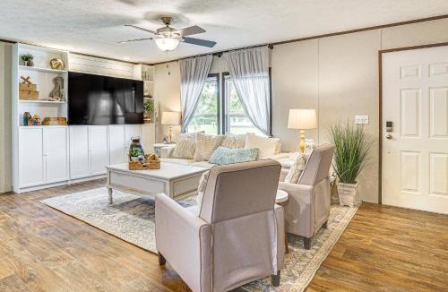 Graford House | 12 Mi to Possum Kingdom Lake: Graford Getaway!