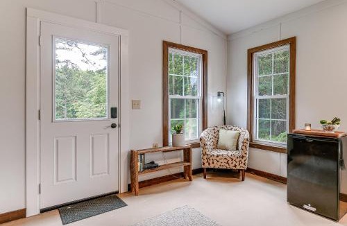 Scottsburg House | 12 Mi to Staunton River State Park: Off-Grid Cabin