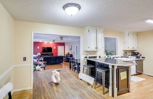 Watkinsville House | 12 Mi to UGA Campus: Spacious Group Getaway!