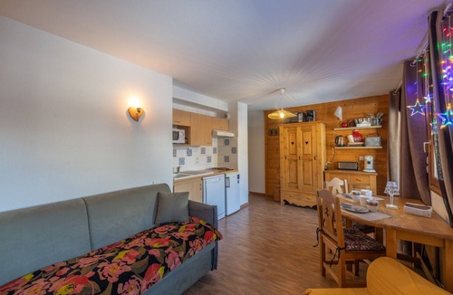 Flumet Apartment | '12 MN Megève Studio Comfort' with Mountain View