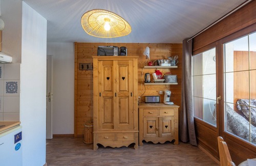 Flumet Apartment | '12 MN Megève Studio Comfort' with Mountain View