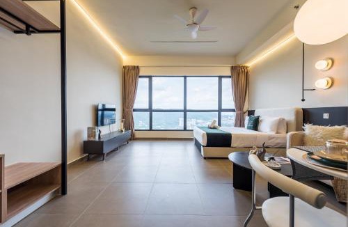 Sungai Penchala Apartment | 12 Mossaz skypool 5mins to 1U and Ikea atEmpire City by Light House