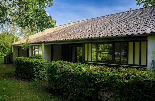 Gjern House | 12-person bungalow in the holiday park Landal Søhøjlandet