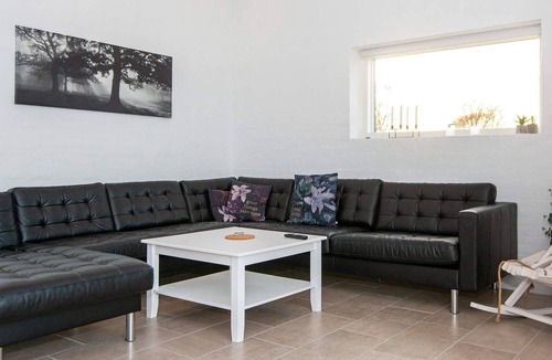 Allingabro House | 12 person holiday home in Allingåbro