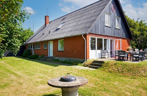 Boderne House | 12 person holiday home in Aakirkeby