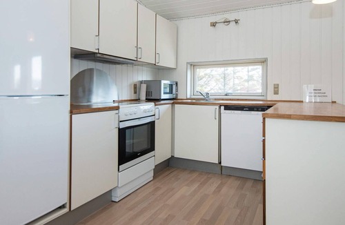 Klegod Strand House | 12 person holiday home in Ringkøbing