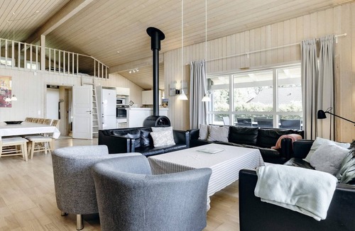 Egense House | 12 person holiday home in Storvorde-By Traum