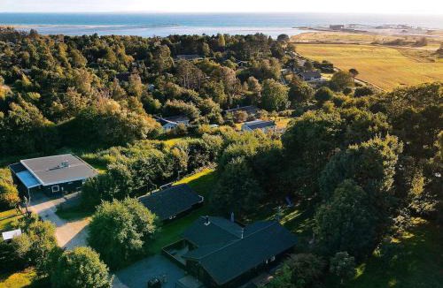 Øer Strand House | 12 person holiday home in Ebeltoft