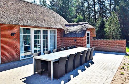 Øby House | 12 person holiday home in Ulfborg-By Traum