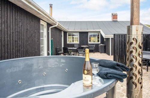 Vrist Strand House | 12 person holiday home in Harboøre-By Traum
