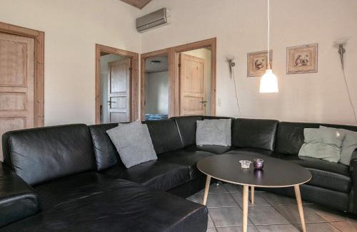 Hou House | 12 person holiday home in Hals