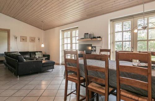 Hou House | 12 person holiday home in Hals