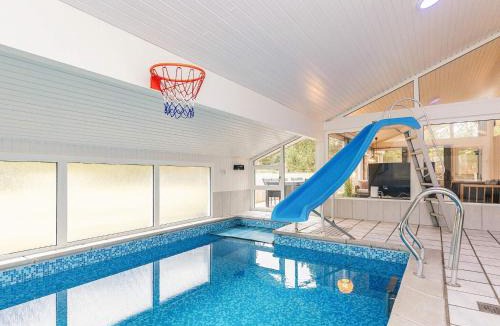 Grønhøj House | 12 person holiday home in Saltum-By Traum