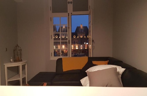 Charleville-Mezieres Apartment | 12 Place Ducale