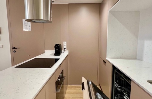 Ensanche Diputacion Apartment | 12 Reyes Catolicos Premium Homes - Deluxe Home
