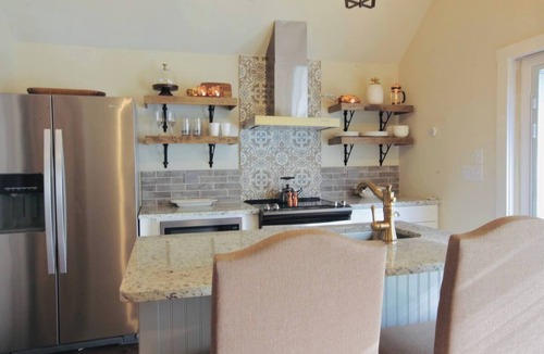 Green Hills House | 12 South Private Cozy Guesthouse