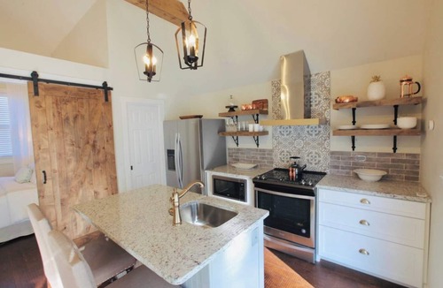 Green Hills House | 12 South Private Cozy Guesthouse