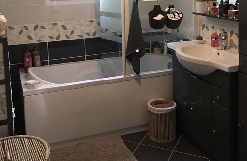 Digne-les-Bains Bed & Breakfast | 120 m 2 modern house with all comforts