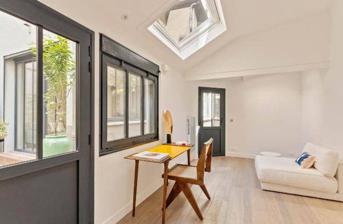 6th Arrondissement Apartment | 120 m² Apartment ∙ 4 bedrooms ∙ 8 guests