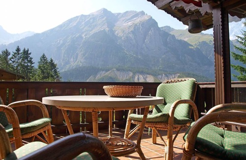 Kandersteg Other | 120 m² Accommodation ∙ 3 bedrooms ∙ 6 guests