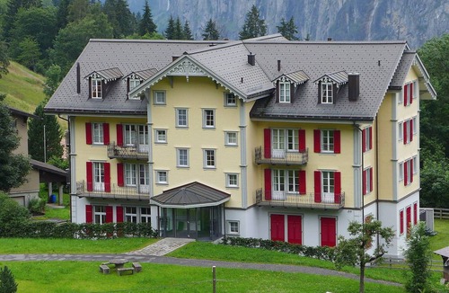 Wengen Apartment | 120 m² Apartment ∙ 2 bedrooms ∙ 4 guests