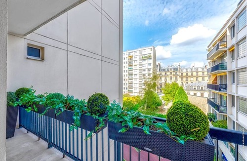 Ternes Apartment | 120 m² Apartment ∙ 3 bedrooms ∙ 5 guests