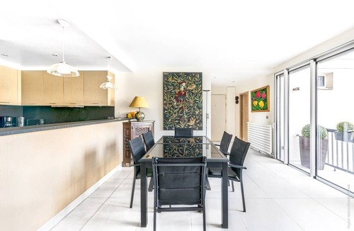 Ternes Apartment | 120 m² Apartment ∙ 3 bedrooms ∙ 5 guests