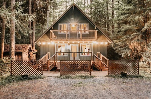 Glacier Cabin | 120 m² Cabin ∙ 3 bedrooms ∙ 10 guests