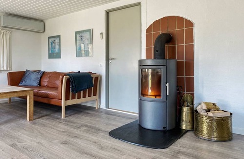 Torup Strand House | 120 m² House ∙ 5 bedrooms ∙ 9 guests