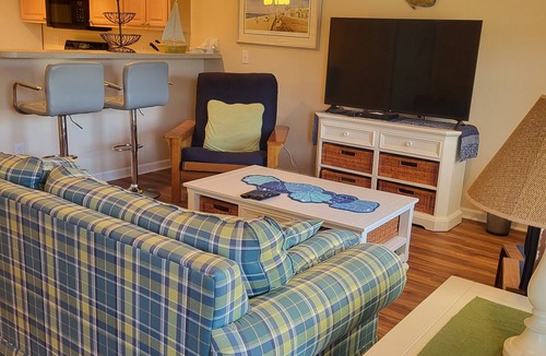 Rehoboth Beach Condo | 1206 Palms, 3-bedroom, 2-bath condo, Select weeks and weekends still available