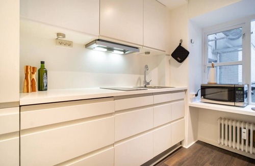 Indre By Apartment | 120m2 near Culture Icons - Historic Fredericiagade