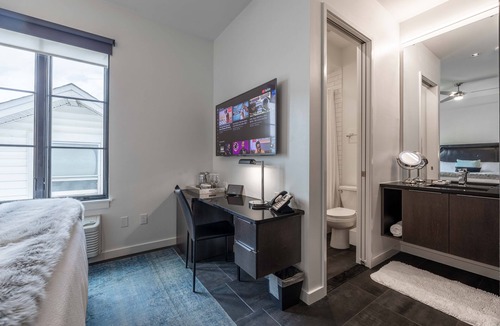 West End Hotel | 121 Hotel by AvantStay