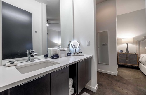 West End Hotel | 121 Hotel Floor 1 Buyout by Avantstay Entire First Floor Buyout of 121 Hotel! Sleeps 16