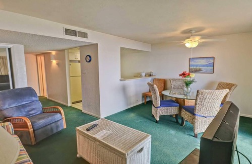 South Padre Island Condo | 121 LAS BRISAS BAYFRONT CONDOS by RedAwning