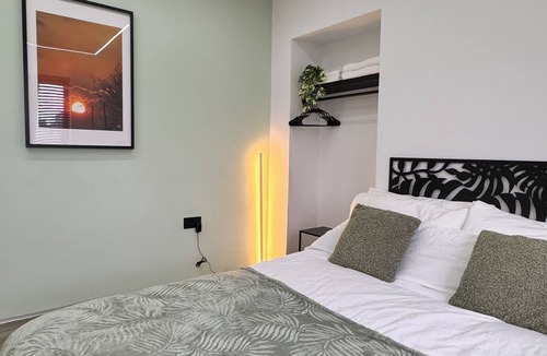 Staple Hill House | 122 Marshfield