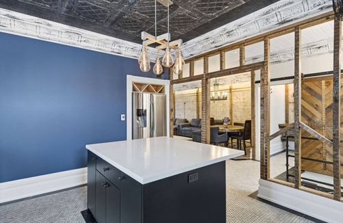Collingwood Condo | 124 Hurontario Unit 2