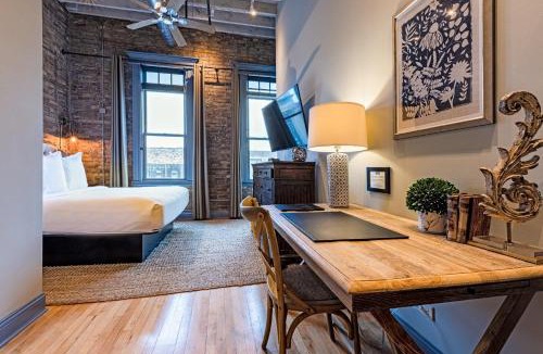 West Dundee Apartment | 124 Lofts - Downtown Dundee - Walk to Dining