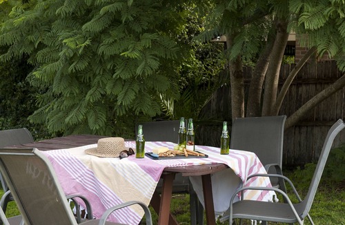 Milton Apartment | 125 Milton